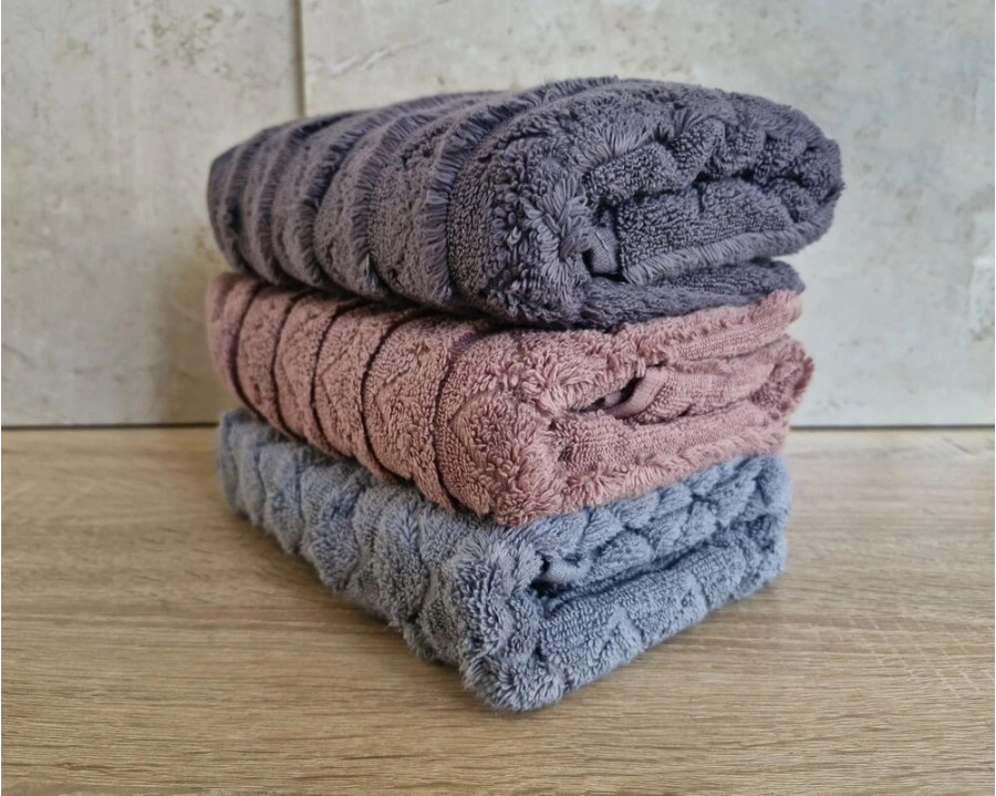 Набір турецьких махрових рушників Cestepe MicroCotton Premium 3 штуки 50x90 Ucgen 2 600 г/м2