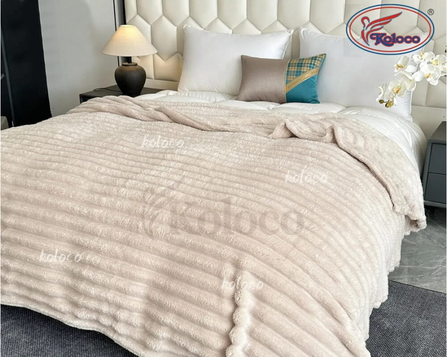 Плед-покрывало Koloco Королевский шарпей 5 см 220х230 бежевый евро
