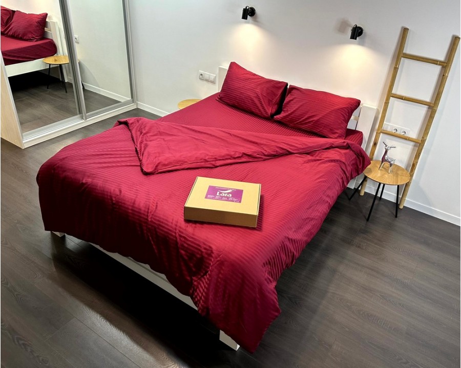 Постельное белье LARA d13225e160 red сатин-страйп LUX с простынью на резинке 160х200х25 евро