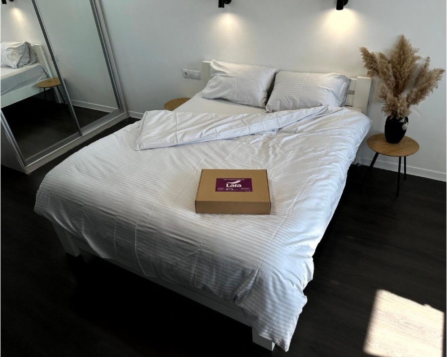 Постельное белье LARA d13177e light gray сатин-страйп LUX евро