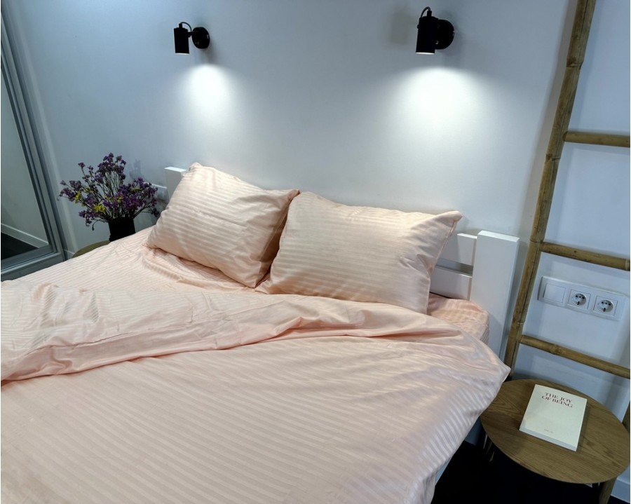 Постельное белье LARA d13208e160 peach сатин-страйп LUX с простынью на резинке 160х200х25 евро