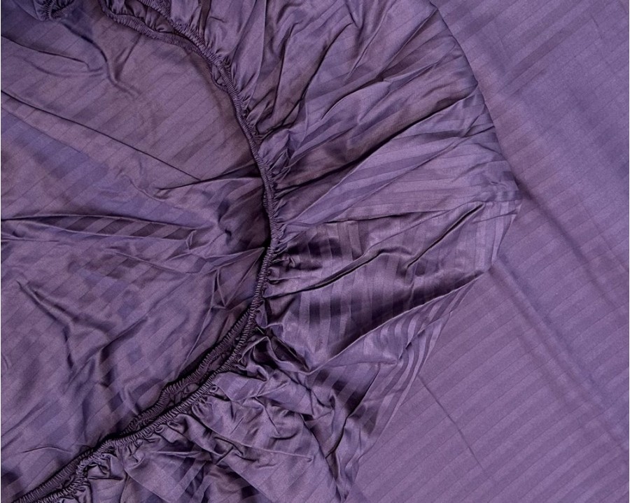 Постельное белье LARA d13210e160 dark violet сатин-страйп LUX с простынью на резинке 160х200х25 евро